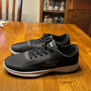 Skechers go step  size 7.5